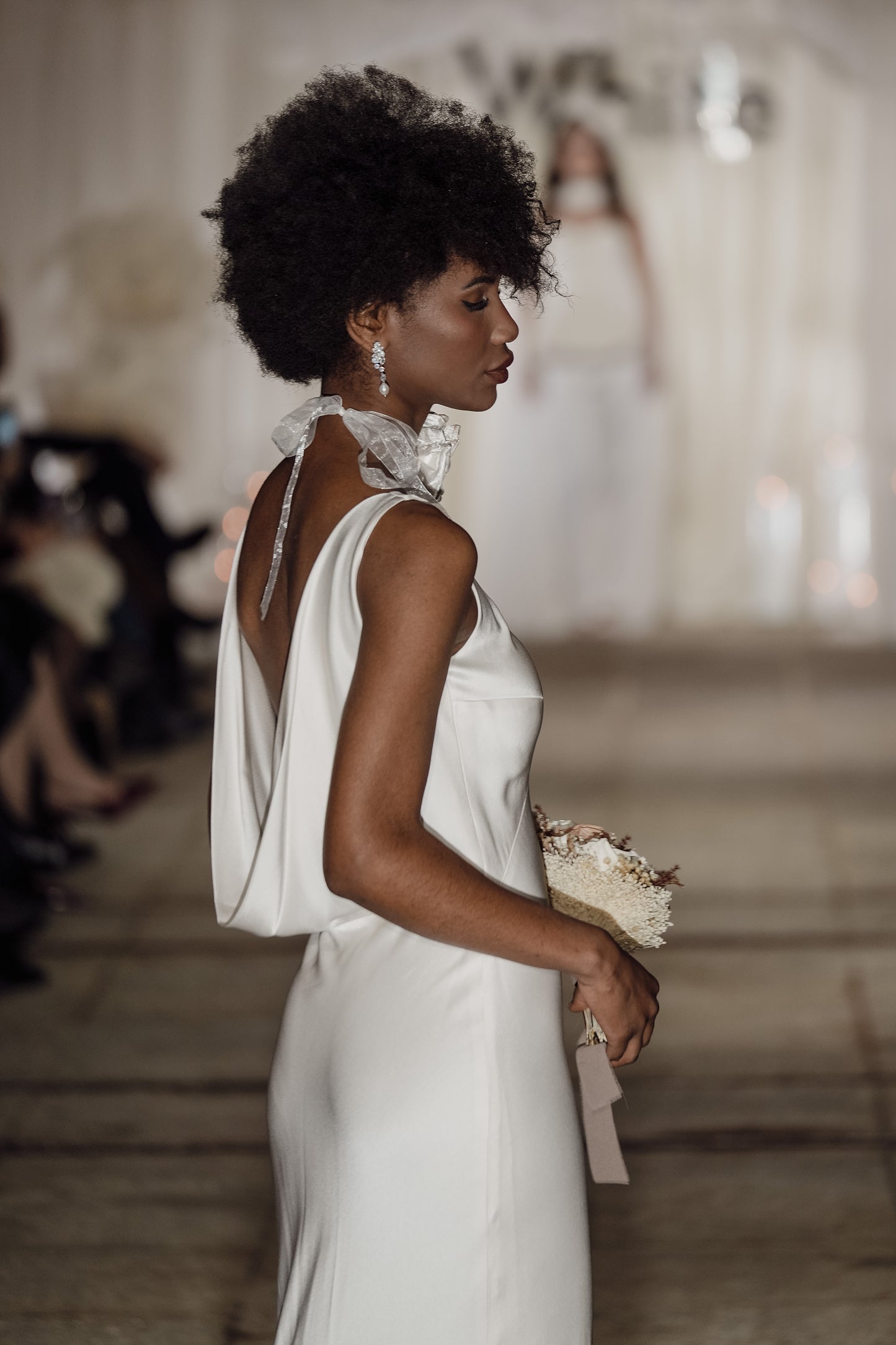 earrings in silver metal with zirconias and freshwater pearls with couture dress from Bitar Atelier