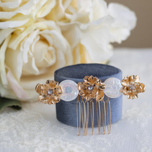 Flowers and Flat pearls headpiece